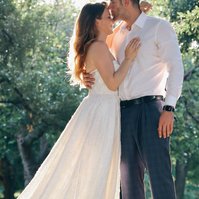 Outdoor elopement celebration in Austin