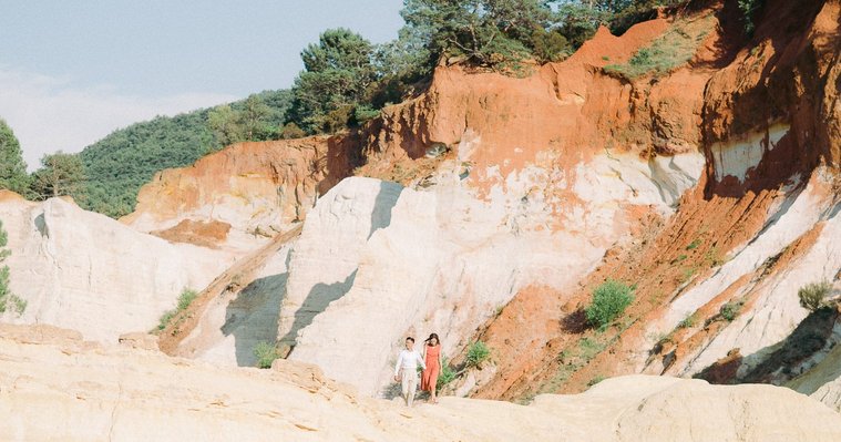 Prewedding in Provence at the Colorado Provencal