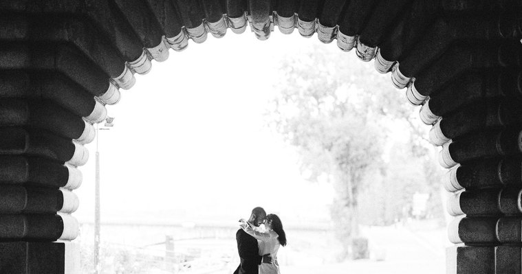 Engagement Session in Paris at The Petit Palais