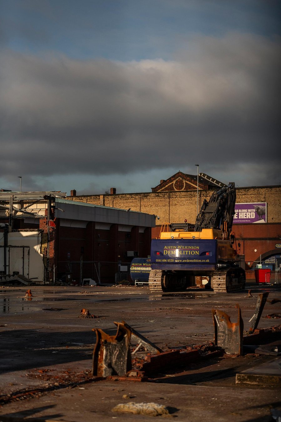 construction site, shopping centre, demolition and rubble, wide shot of the site