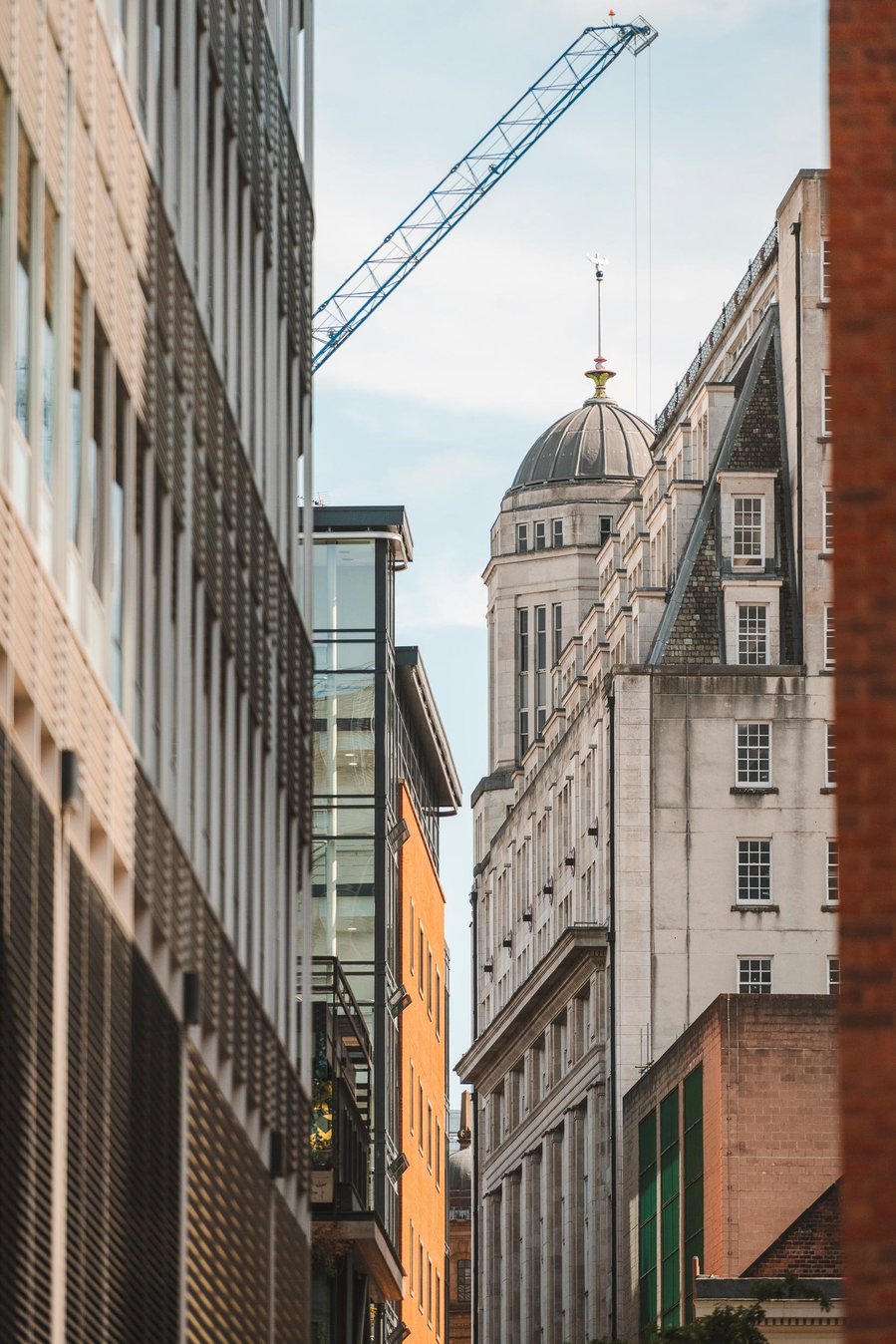 URBAN LIFESTYLE AND LOCAL AREA PHOTOGRAPHY OF SPINNINGFIELDS, MANCHESTER, cropped architecture shot