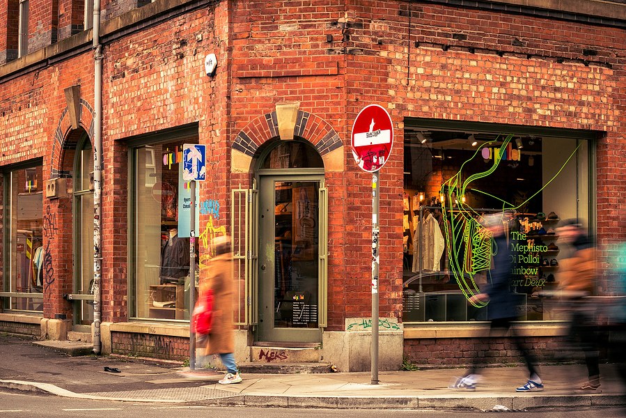 placemaking photography. manchester. norther quarter. architecture. graffiti. street art. people walking