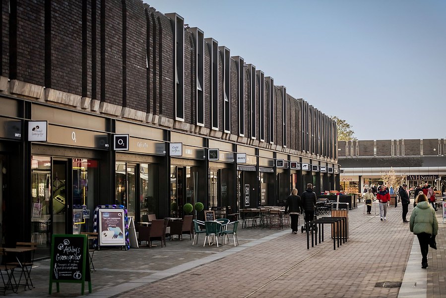 Placemaking and lifestyle photography,
Leisure and hospitality destination,