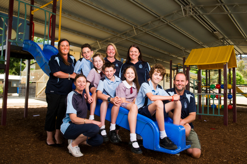 (Parents from left) Tracy Mowlam, Belinda Breen, Annie McArthur, Katherine Austin, and Ben Sweeney, (Kids from left) Nathaniel Mowlam, Lindsay McArthur, Hayden Breen, Amelia Austin, and Rhys Sweeney at St Clares of Assisi Primary School. Photo: Dion Georg