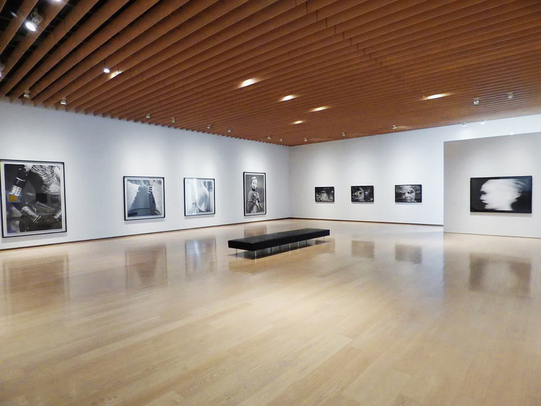 Exposition Women & Women. Perfectural Art Museum. Nagasaki, Japon
