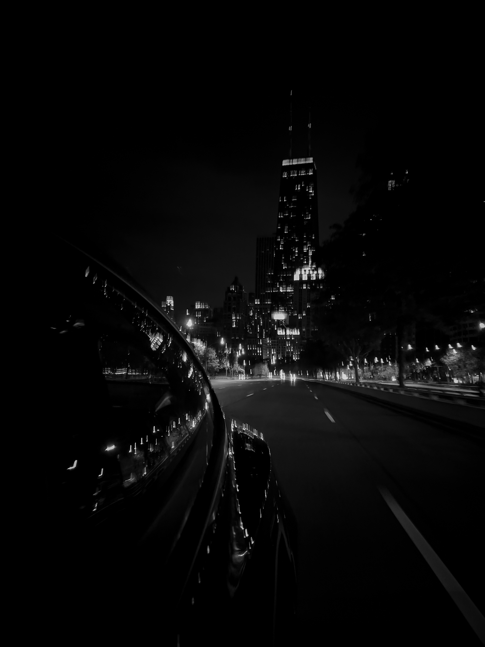 John Hancock Center at night, viewed on the Lakeshore Drive from the north.