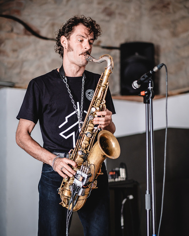 Julius Gabriel @ Osso Associação Cultural