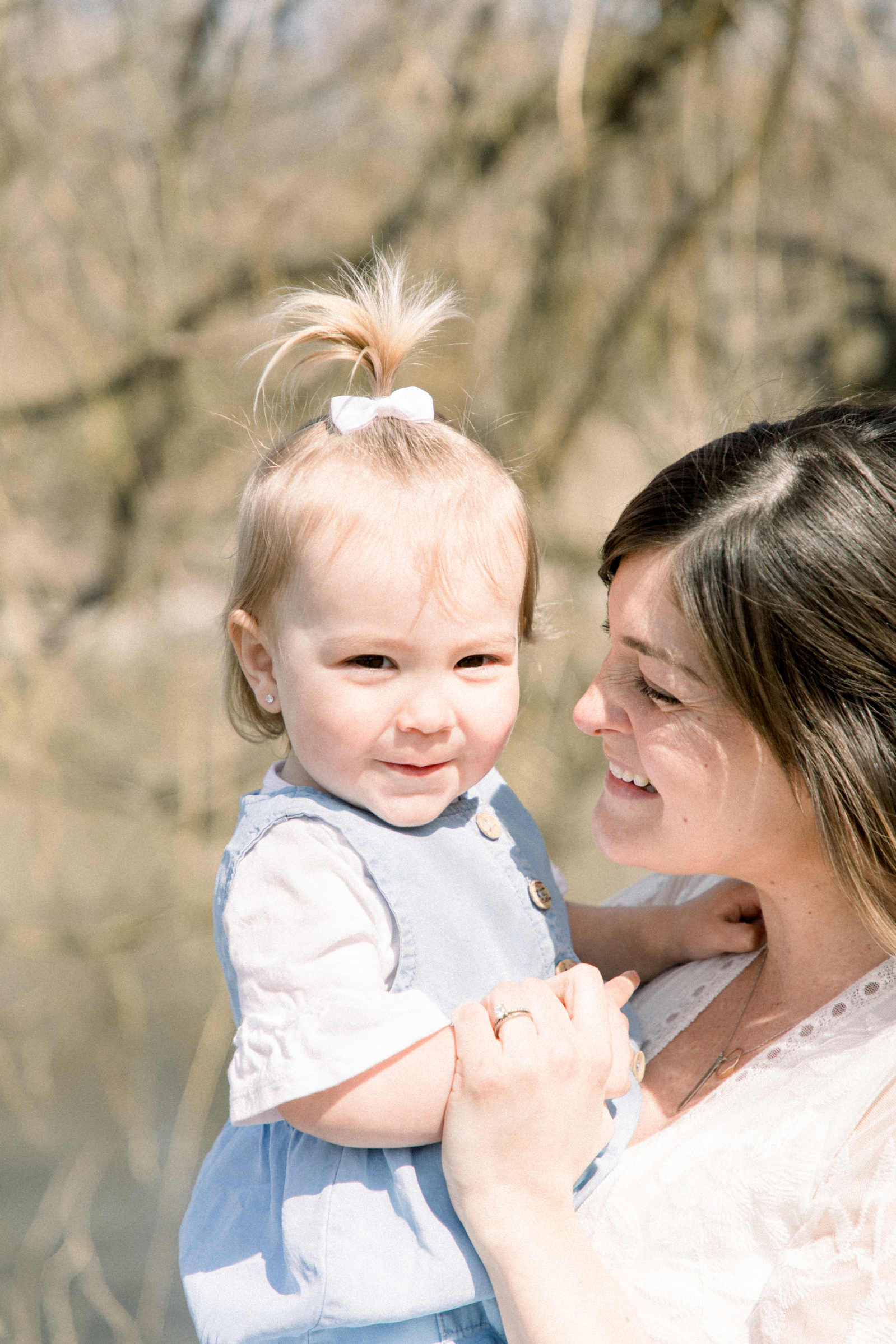 Portrait of little girl and mother, Niagara family photography, park photo session