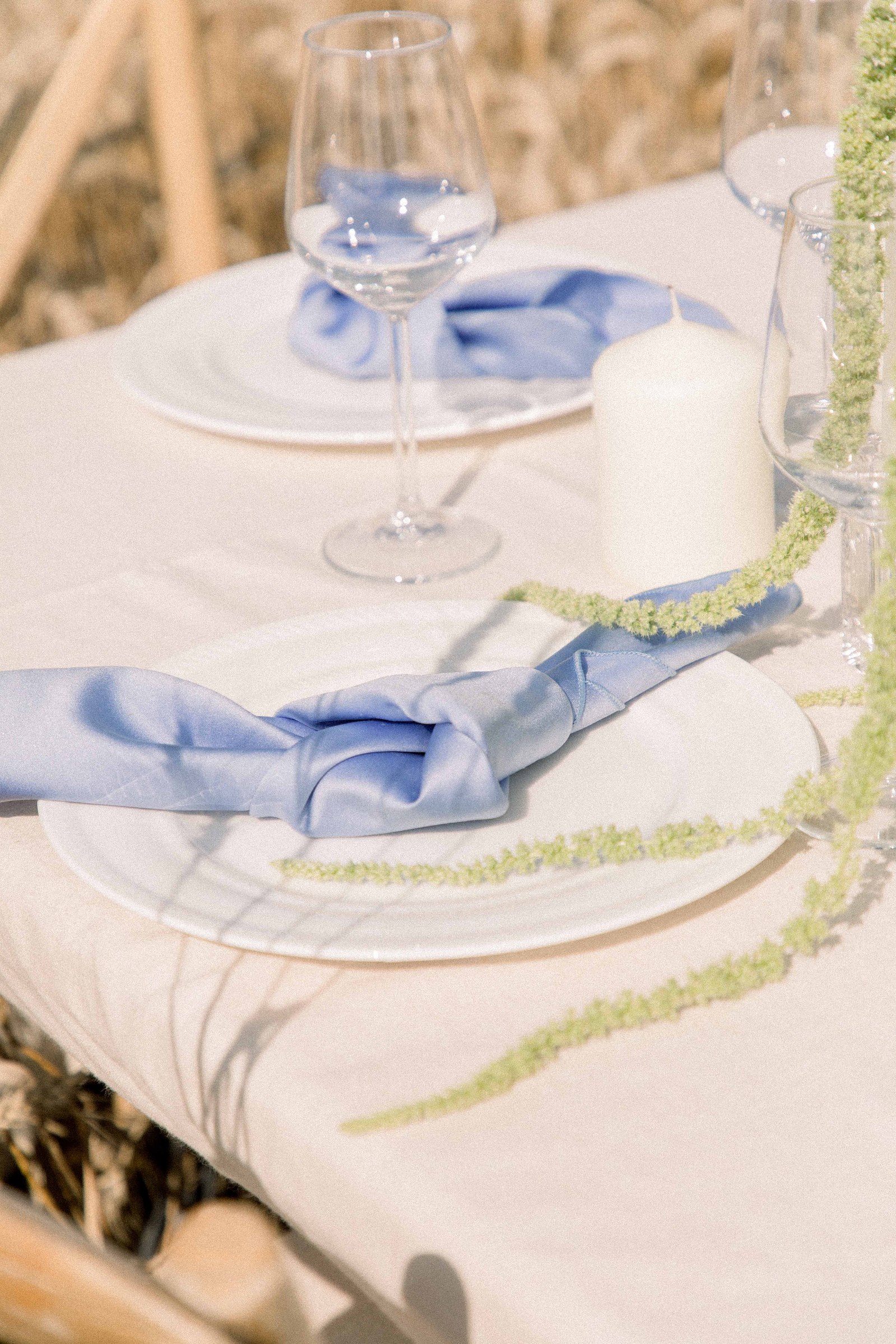 Photo of a table setting in a wheat field in Rigaud, Quebec. Emily VanderBeek Photography. Montreal Photographer. Light & Airy photographer.