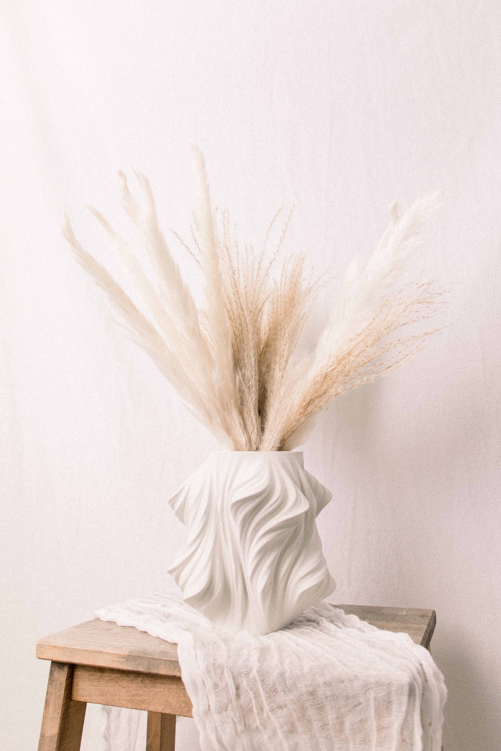 Small Business Owner, Female small business owner, Emily VanderBeek Photography, Niagara Photographer, Branding Photographer, Candid Photographer. Product Photographer.