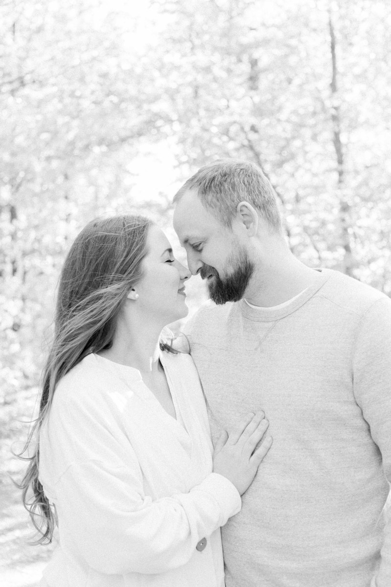 Black and white portrait of couple touching noses, Emily VanderBeek Photography, Portrait and Family photography, Niagara Photographer, Champlain Photographer, Vaudreuil-Soulanges Photographer, candid photography, authentic photography.