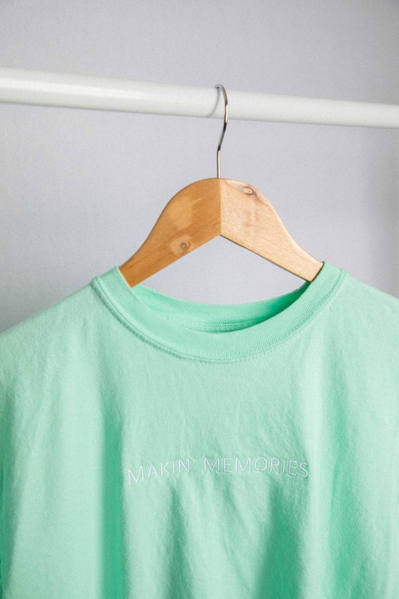Emily VanderBeek Photography, Merch, Tee, Making Memories, Creating Memories, Green Tee, Niagara Photographer, Ottawa Photographer, Family Photography, Motherhood Photography, Branding Photography.