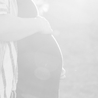 Black and white maternity photo of close up baby bump, Emily VanderBeek Photography, Portrait and Family photography, Niagara Photographer, Champlain Photographer, Vaudreuil-Soulanges Photographer, candid photography, authentic photography.
