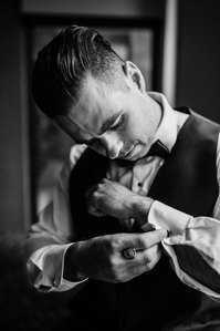 Montreal wedding photographer, William Gray Hotel wedding, Old Montreal wedding, wedding photos, Rita Wong Events, DJ Toddy Flores, Rémy Martin VSOP XO