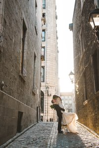 montreal wedding photo, Montreal wedding photographer, Montreal engagement photography, photographe mariage Montreal, St. George Angelican church, Auberge Vieux Port reception hall Montreal