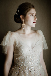 Corinne and Maxime's wedding; John KOO Photography; Les Enfants Terribles MTL wedding; Montreal Jewish wedding photographer; Montreal wedding Photographer; Old Montreal wedding portraits; Square Victoria wedding photos