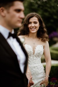 Montreal wedding photographer; John KOO Photography; Lubov and Jonathan's wedding; Montreal wedding photo; Prima Luna restaurant reception hall; St. Rose of Lima church Laval; wedding photography; Église Sainte-Rose-de-Lima Laval
