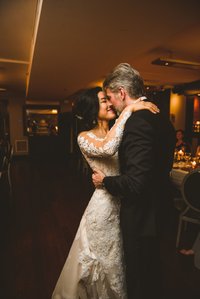 montreal wedding photo, Montreal wedding photographer, Montreal engagement photography, photographe mariage Montreal, St. George Angelican church, Auberge Vieux Port reception hall Montreal