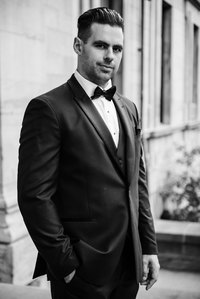 Montreal wedding photographer, William Gray Hotel wedding, Old Montreal wedding, wedding photos, Rita Wong Events, DJ Toddy Flores, Rémy Martin VSOP XO