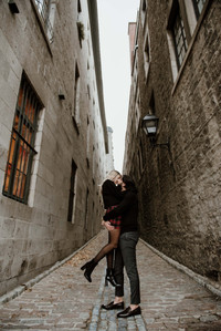 Montreal couple's anniversary portrait photoshoot, High school sweethearts photography, Montreal Portrait photographer, Old Montreal photo session