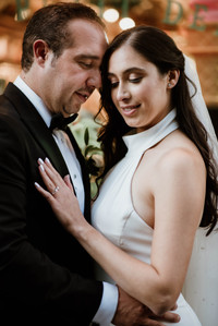 Montreal wedding Photographer;  Saint Ephrem Syriaque Catholique Laval wedding; Natacha and Jim's wedding; Old Montreal wedding photo; Syrian church wedding; Église St-Ephrem; John KOO Photography