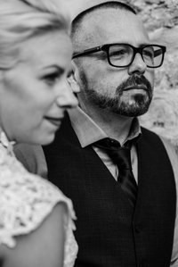 Chateau Ramezay wedding venue photo Montreal, Courtyard wedding. Montreal wedding photographer, Melanie and Robert's Montreal elopement photographer. Melanie and Robert's Montreal wedding, Montreal Wedding Photography.