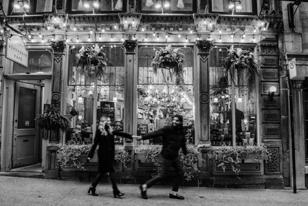 Montreal couple's anniversary portrait photoshoot, High school sweethearts photography, Montreal Portrait photographer, Old Montreal photo session