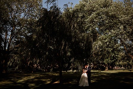 Danielle and Andrew's wedding; First look; John KOO Photography; Ketubah signing; Montreal Jewish wedding; Montreal Jewish wedding photographer; Shaare Zion Congregation; Table 51 restaurant MTL