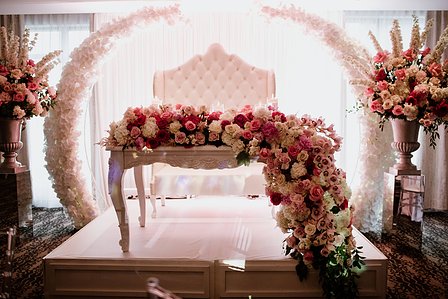 Montreal wedding photographer; John KOO Photography; Lubov and Jonathan's wedding; Montreal wedding photo; Prima Luna restaurant reception hall; St. Rose of Lima church Laval; wedding photography; Église Sainte-Rose-de-Lima Laval