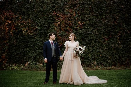 Corinne and Maxime's wedding; John KOO Photography; Les Enfants Terribles MTL wedding; Montreal Jewish wedding photographer; Montreal wedding Photographer; Old Montreal wedding portraits; Square Victoria wedding photos