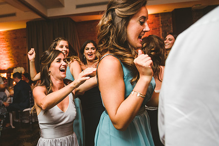 Montreal wedding photographer, Hotel Nelligan wedding, Baccino events decor, Old Montreal wedding