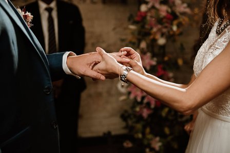 Montreal wedding Photographer; Auberge Saint Gabriel wedding Montreal; John KOO Photography; MTL wedding photography; Marwa and Stephane's wedding; Montreal intimate wedding photographer; Old Montreal wedding; Photographe de mariage Montreal