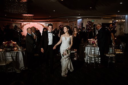Montreal wedding photographer; John KOO Photography; Lubov and Jonathan's wedding; Montreal wedding photo; Prima Luna restaurant reception hall; St. Rose of Lima church Laval; wedding photography; Église Sainte-Rose-de-Lima Laval