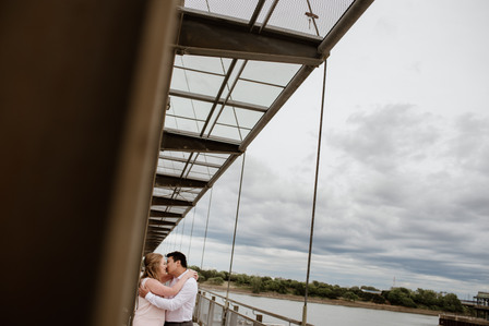 Montreal wedding Photographer, Old Montreal Engagement Photo, Montreal Engagement Photo, Montreal Pre-Wedding photographer, Stephanie and Kakin's MTL engagement photographer