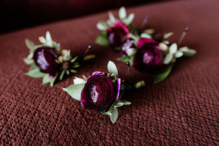 Corinne and Maxime's wedding; John KOO Photography; Les Enfants Terribles MTL wedding; Montreal Jewish wedding photographer; Montreal wedding Photographer; Old Montreal wedding portraits; Square Victoria wedding photos