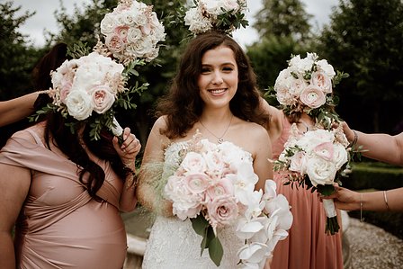 Montreal wedding photographer; John KOO Photography; Lubov and Jonathan's wedding; Montreal wedding photo; Prima Luna restaurant reception hall; St. Rose of Lima church Laval; wedding photography; Église Sainte-Rose-de-Lima Laval