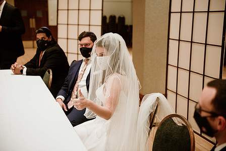Danielle and Andrew's wedding; First look; John KOO Photography; Ketubah signing; Montreal Jewish wedding; Montreal Jewish wedding photographer; Shaare Zion Congregation; Table 51 restaurant MTL