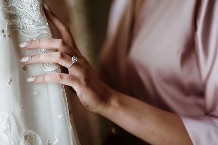 Centre de la Nature Laval wedding photo; John KOO Photography; Katherine and Thomas's Montreal wedding photographer; Montreal Greek Orthodox and Christian wedding; Montreal wedding photo; Saint Philip's Anglican Church;