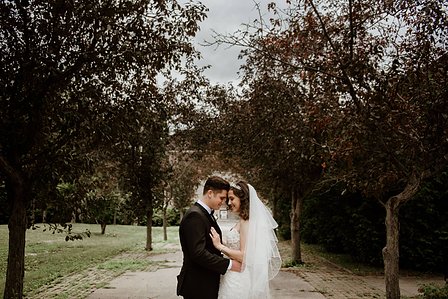 Montreal wedding photographer; John KOO Photography; Lubov and Jonathan's wedding; Montreal wedding photo; Prima Luna restaurant reception hall; St. Rose of Lima church Laval; wedding photography; Église Sainte-Rose-de-Lima Laval