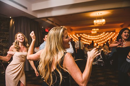 Montreal wedding photographer, Hotel Nelligan wedding, Baccino events decor, Old Montreal wedding