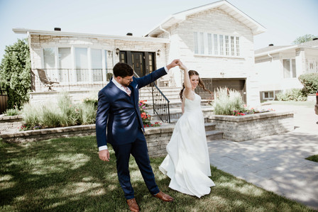 Danielle and Andrew's wedding; First look; John KOO Photography; Ketubah signing; Montreal Jewish wedding; Montreal Jewish wedding photographer; Shaare Zion Congregation; Table 51 restaurant MTL