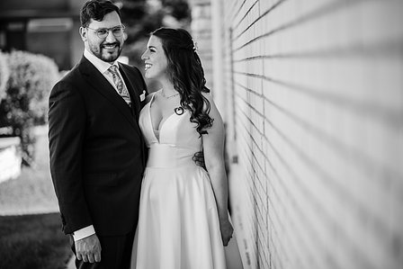 Danielle and Andrew's wedding; First look; John KOO Photography; Ketubah signing; Montreal Jewish wedding; Montreal Jewish wedding photographer; Shaare Zion Congregation; Table 51 restaurant MTL