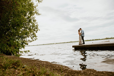 Montreal Engagement Photographer, Montreal wedding Photographer, Kim and Marc Olivier's engagement shoot; Montreal Engagement Photo, RécréoParc, Sainte-Catherine, QC, Sunset engagement photo; MTL engagement photo by the water
