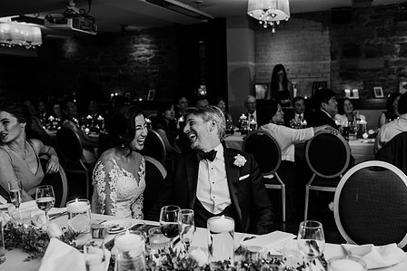 montreal wedding photo, Montreal wedding photographer, Montreal engagement photography, photographe mariage Montreal, St. George Angelican church, Auberge Vieux Port reception hall Montreal
