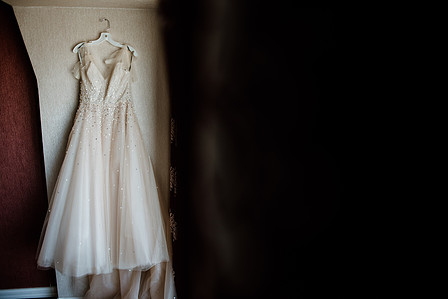 Montreal wedding Photographer; Corinne and Maxime's wedding; John KOO Photography; Les Enfants Terribles MTL wedding; Montreal Jewish wedding photographer; Old Montreal wedding portraits; Square Victoria wedding photos