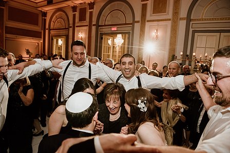 Melanie and Benjy's wedding, Montreal Jewish wedding photographer, Montreal wedding Photographer, Windsor Ballroom wedding venue, Montreal wedding photo
