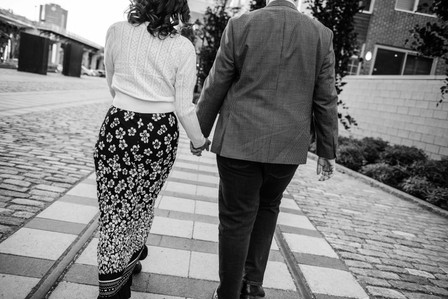 Montreal wedding Photographer, Old Montreal Engagement Photo, Camellia Sinensis, Montreal Engagement Photo, Montreal Pre-Wedding photographer, Gohar and Kosta's MTL engagement photographer