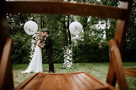 Montreal wedding Photographer; Montreal wedding photo; Carrie Ma officiant; Charlotte Flannery MUA hair stylist; FSEV wedding officiant; Jamie and Newton's wedding; John KOO Photography; Kristina Chan desserts; Longueuil wedding; Oxide design florist