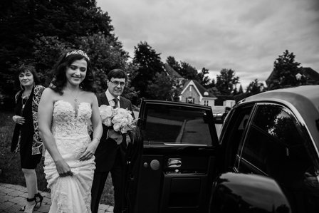 Montreal wedding photographer; John KOO Photography; Lubov and Jonathan's wedding; Montreal wedding photo; Prima Luna restaurant reception hall; St. Rose of Lima church Laval; wedding photography; Église Sainte-Rose-de-Lima Laval