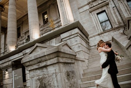 Montreal Covid wedding, Montreal wedding Photographer, Montreal wedding photo, Old Montreal wedding portraits, Jonathan Lazare Notary wedding, love conquers all